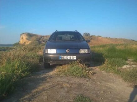 Фольксваген Пассат 1993 в Очакове на Automoto.ua Синий Фольксваген Пассат, объемом двигателя 1.9 л и пробегом 265 тыс. км за 3100 $, фото 1 на Automoto.ua
