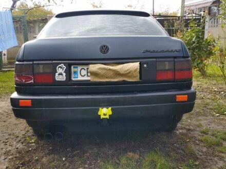 Фольксваген Пассат 1993 в Черновцах на Automoto.ua Синий Фольксваген Пассат, объемом двигателя 1.8 л и пробегом 200 тыс. км за 2000 $, фото 1 на Automoto.ua
