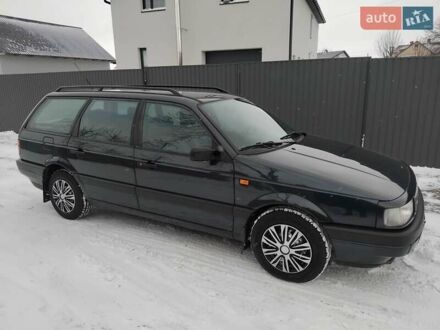 Синий Фольксваген Пассат, объемом двигателя 2 л и пробегом 360 тыс. км за 2700 $, фото 1 на Automoto.ua