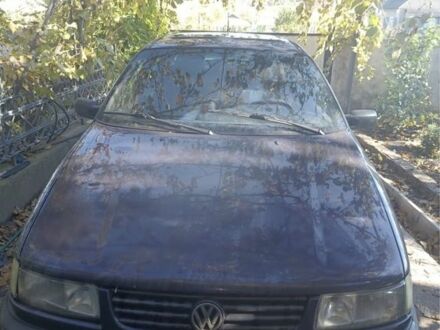 Фольксваген Пассат 1994 у Шаргороде на Automoto.ua Синій Фольксваген Пассат, об'ємом двигуна 1.9 л та пробігом 3 тис. км за 2200 $, фото 1 на Automoto.ua