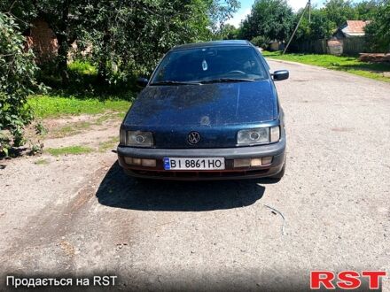 Фольксваген Пассат 1994 у Гадяче на Automoto.ua Синій Фольксваген Пассат, об'ємом двигуна 1.6 л та пробігом 500 тис. км за 1500 $, фото 1 на Automoto.ua