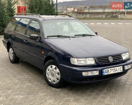 Синій Фольксваген Пассат, об'ємом двигуна 1.78 л та пробігом 350 тис. км за 2250 $, фото 1 на Automoto.ua