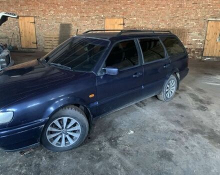 Синий Фольксваген Пассат, объемом двигателя 1.9 л и пробегом 516 тыс. км за 2750 $, фото 1 на Automoto.ua