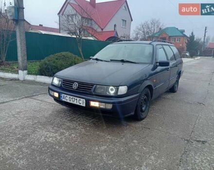 Синий Фольксваген Пассат, объемом двигателя 1.9 л и пробегом 280 тыс. км за 2300 $, фото 1 на Automoto.ua