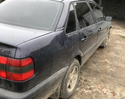 Синій Фольксваген Пассат, об'ємом двигуна 1.8 л та пробігом 300 тис. км за 1000 $, фото 1 на Automoto.ua