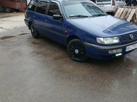 Синій Фольксваген Пассат, об'ємом двигуна 1.8 л та пробігом 370 тис. км за 3000 $, фото 1 на Automoto.ua