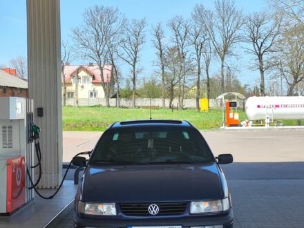 Синій Фольксваген Пассат, об'ємом двигуна 1.8 л та пробігом 359 тис. км за 2200 $, фото 1 на Automoto.ua