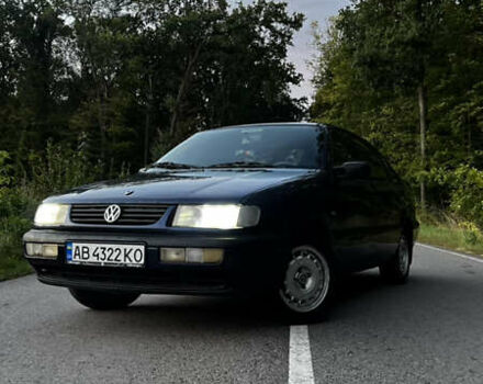 Синий Фольксваген Пассат, объемом двигателя 1.8 л и пробегом 330 тыс. км за 3000 $, фото 1 на Automoto.ua