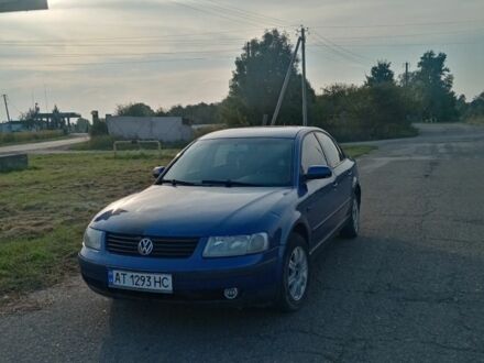 Фольксваген Пассат 1996 в Вижнице на Automoto.ua Синий Фольксваген Пассат, объемом двигателя 1.6 л и пробегом 370 тыс. км за 2399 $, фото 1 на Automoto.ua