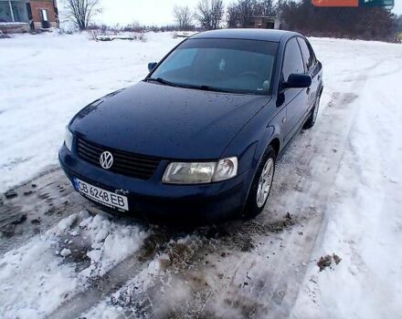 Синий Фольксваген Пассат, объемом двигателя 1.8 л и пробегом 331 тыс. км за 3600 $, фото 1 на Automoto.ua
