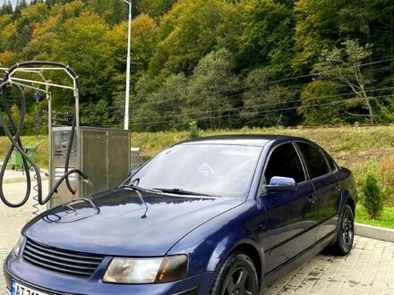 Фольксваген Пассат 1997 в Рахове на Automoto.ua Синий Фольксваген Пассат, объемом двигателя 1.8 л и пробегом 505 тыс. км за 3250 $, фото 1 на Automoto.ua