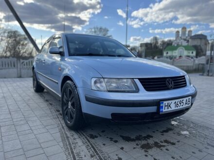 Фольксваген Пассат 1997 у Остоге на Automoto.ua Синій Фольксваген Пассат, об'ємом двигуна 1.8 л та пробігом 500 тис. км за 2950 $, фото 1 на Automoto.ua