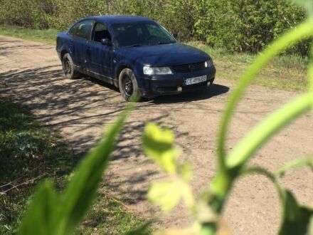 Фольксваген Пассат 1997 в Кельменцах на Automoto.ua Синий Фольксваген Пассат, объемом двигателя 1.9 л и пробегом 400 тыс. км за 3100 $, фото 1 на Automoto.ua