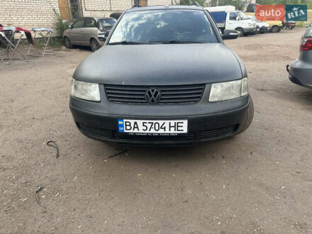 Синий Фольксваген Пассат, объемом двигателя 1.9 л и пробегом 350 тыс. км за 3500 $, фото 1 на Automoto.ua