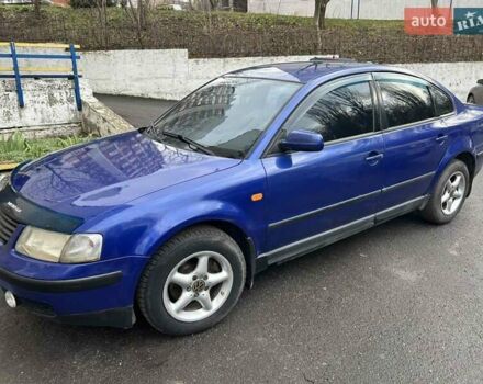Синій Фольксваген Пассат, об'ємом двигуна 1.6 л та пробігом 258 тис. км за 3000 $, фото 1 на Automoto.ua