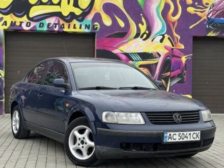 Синий Фольксваген Пассат, объемом двигателя 1.6 л и пробегом 444 тыс. км за 2850 $, фото 1 на Automoto.ua