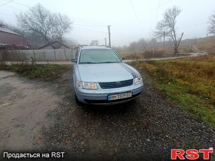 Синий Фольксваген Пассат, объемом двигателя 1.6 л и пробегом 400 тыс. км за 2350 $, фото 1 на Automoto.ua
