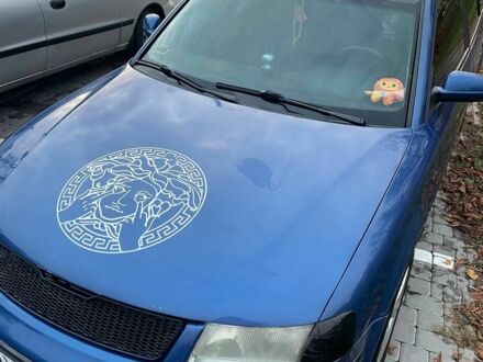 Фольксваген Пассат 1997 у Харкові на Automoto.ua Синій Фольксваген Пассат, об'ємом двигуна 1.8 л та пробігом 240 тис. км за 3100 $, фото 1 на Automoto.ua