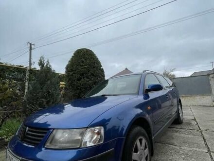 Фольксваген Пассат 1997 в Береговом на Automoto.ua Синий Фольксваген Пассат, объемом двигателя 1.9 л и пробегом 400 тыс. км за 3300 $, фото 1 на Automoto.ua