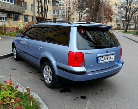 Синий Фольксваген Пассат, объемом двигателя 1.6 л и пробегом 285 тыс. км за 3750 $, фото 1 на Automoto.ua