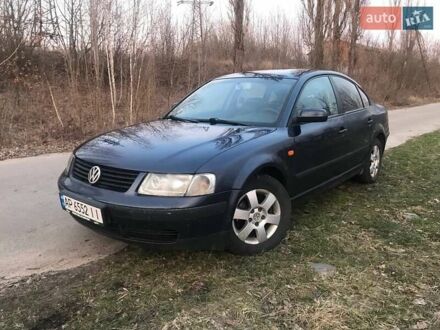 Фольксваген Пассат 1998 в Коростышеве на Automoto.ua Синий Фольксваген Пассат, объемом двигателя 1.78 л и пробегом 452 тыс. км за 4200 $, фото 1 на Automoto.ua