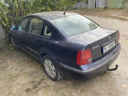 Фольксваген Пассат 1998 в Чугуеве на Automoto.ua Синий Фольксваген Пассат, объемом двигателя 1.9 л и пробегом 400 тыс. км за 2000 $, фото 1 на Automoto.ua