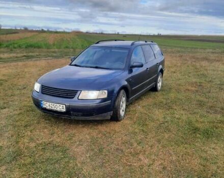 Синий Фольксваген Пассат, объемом двигателя 1.9 л и пробегом 320 тыс. км за 2950 $, фото 1 на Automoto.ua