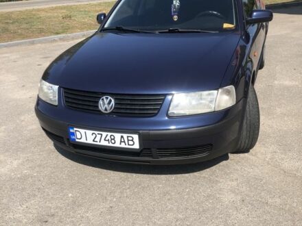 Фольксваген Пассат 1998 у Чугуеве на Automoto.ua Синій Фольксваген Пассат, об'ємом двигуна 1.6 л та пробігом 250 тис. км за 4200 $, фото 1 на Automoto.ua