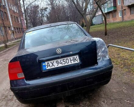 Синий Фольксваген Пассат, объемом двигателя 1.8 л и пробегом 500 тыс. км за 2300 $, фото 1 на Automoto.ua