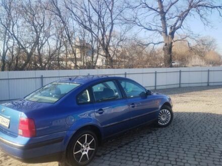 Фольксваген Пассат 1998 в Коломые на Automoto.ua Синий Фольксваген Пассат, объемом двигателя 1.6 л и пробегом 300 тыс. км за 2500 $, фото 1 на Automoto.ua