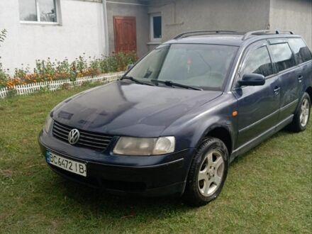 Синий Фольксваген Пассат, объемом двигателя 1.6 л и пробегом 430 тыс. км за 4100 $, фото 1 на Automoto.ua