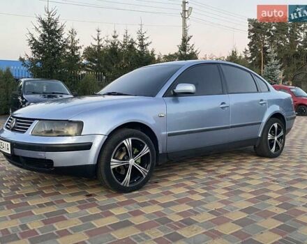 Синий Фольксваген Пассат, объемом двигателя 1.9 л и пробегом 390 тыс. км за 2400 $, фото 1 на Automoto.ua