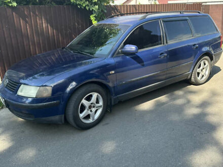 Фольксваген Пассат 1998 в Василькове на Automoto.ua Синий Фольксваген Пассат, объемом двигателя 1.6 л и пробегом 350 тыс. км за 3000 $, фото 1 на Automoto.ua