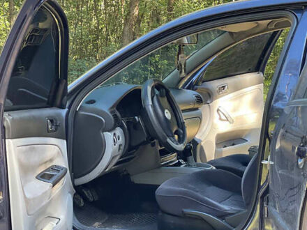 Фольксваген Пассат 1998 в Сарнах на Automoto.ua Синий Фольксваген Пассат, объемом двигателя 1.8 л и пробегом 250 тыс. км за 3600 $, фото 1 на Automoto.ua