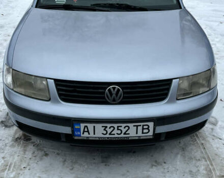 Синий Фольксваген Пассат, объемом двигателя 1.6 л и пробегом 356 тыс. км за 3500 $, фото 1 на Automoto.ua