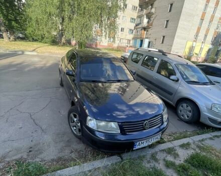 Синий Фольксваген Пассат, объемом двигателя 1.8 л и пробегом 420 тыс. км за 3000 $, фото 1 на Automoto.ua
