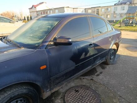 Синий Фольксваген Пассат, объемом двигателя 0 л и пробегом 400 тыс. км за 2300 $, фото 1 на Automoto.ua