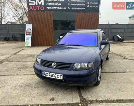 Синий Фольксваген Пассат, объемом двигателя 1.78 л и пробегом 405 тыс. км за 4200 $, фото 1 на Automoto.ua