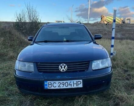 Синий Фольксваген Пассат, объемом двигателя 1.9 л и пробегом 456 тыс. км за 2700 $, фото 1 на Automoto.ua