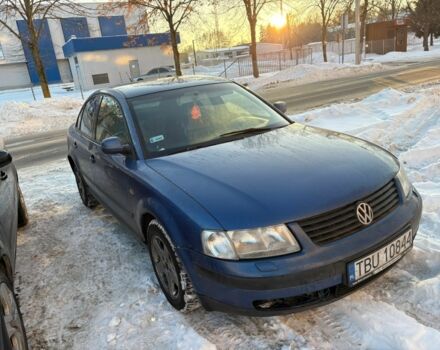 Синий Фольксваген Пассат, объемом двигателя 1.9 л и пробегом 350 тыс. км за 2099 $, фото 1 на Automoto.ua