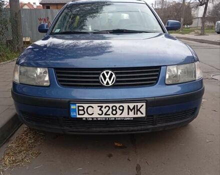 Синий Фольксваген Пассат, объемом двигателя 1.78 л и пробегом 230 тыс. км за 3650 $, фото 1 на Automoto.ua