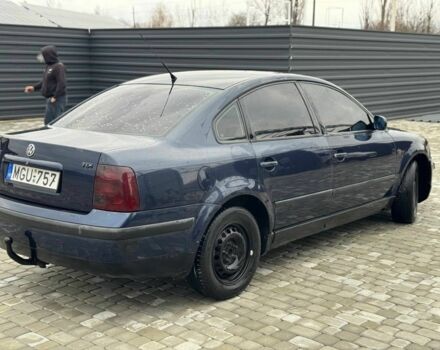 Синий Фольксваген Пассат, объемом двигателя 1.9 л и пробегом 400 тыс. км за 1250 $, фото 1 на Automoto.ua