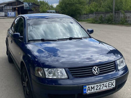 Фольксваген Пассат 1999 в Коростышеве на Automoto.ua Синий Фольксваген Пассат, объемом двигателя 1.6 л и пробегом 370 тыс. км за 3500 $, фото 1 на Automoto.ua