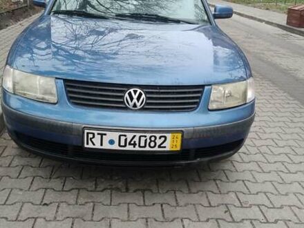 Синий Фольксваген Пассат, объемом двигателя 0 л и пробегом 255 тыс. км за 2300 $, фото 1 на Automoto.ua