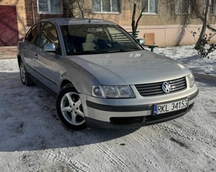 Синий Фольксваген Пассат, объемом двигателя 1.9 л и пробегом 430 тыс. км за 2000 $, фото 1 на Automoto.ua