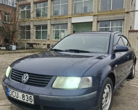 Синий Фольксваген Пассат, объемом двигателя 1.8 л и пробегом 111 тыс. км за 1750 $, фото 1 на Automoto.ua