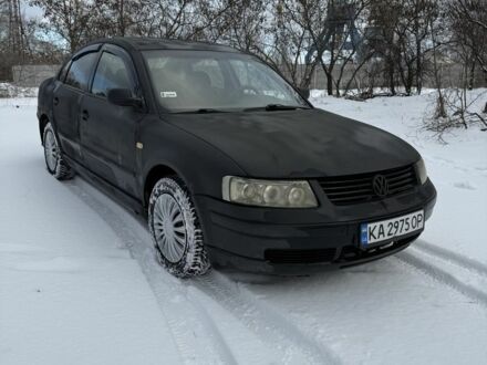 Синий Фольксваген Пассат, объемом двигателя 1.9 л и пробегом 180 тыс. км за 1900 $, фото 1 на Automoto.ua