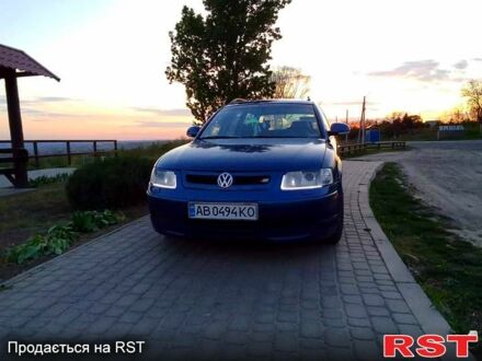 Фольксваген Пассат 1999 в Ямполь на Automoto.ua Синий Фольксваген Пассат, объемом двигателя 2.5 л и пробегом 300 тыс. км за 3800 $, фото 1 на Automoto.ua