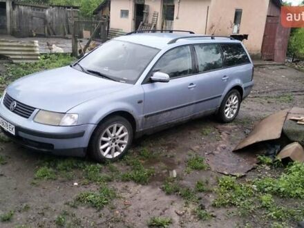 Синий Фольксваген Пассат, объемом двигателя 1.78 л и пробегом 368 тыс. км за 3000 $, фото 1 на Automoto.ua