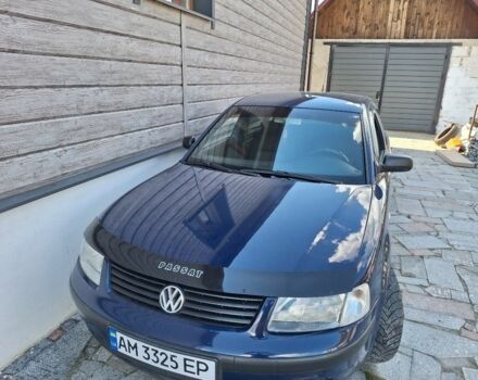 Синий Фольксваген Пассат, объемом двигателя 1.9 л и пробегом 305 тыс. км за 3500 $, фото 1 на Automoto.ua